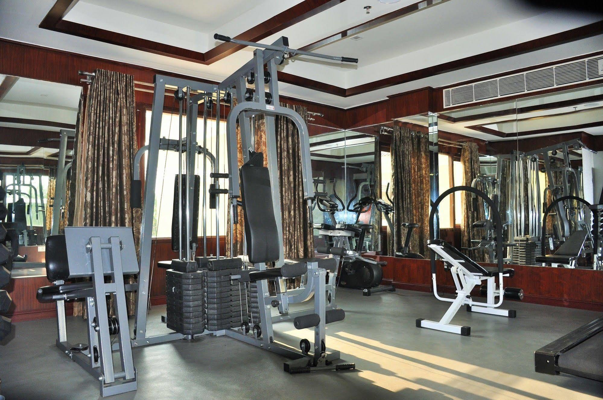 Lake Palace Trivandrum Vettutura Exterior photo